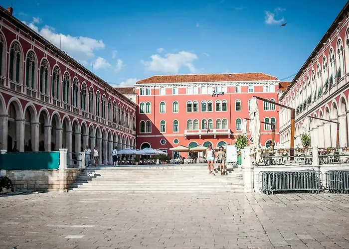 Imperium - With Terrace, Free Bikes Апартаменти Спліт