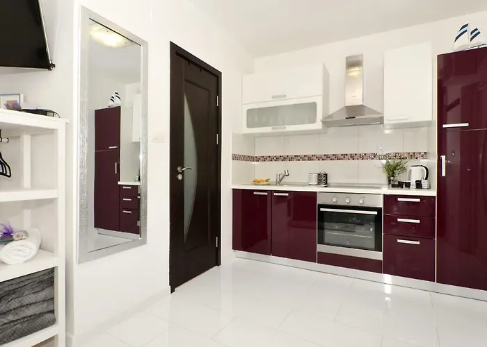 Апартаменти Imperium - With Terrace, Free Bikes *